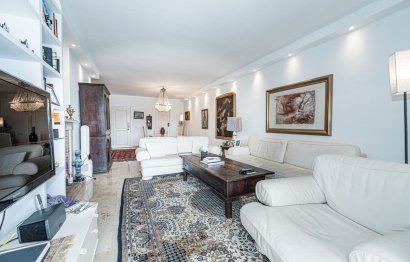 Resale - Apartment - Middle Floor Apartment - Marbella - Guadalmina Alta