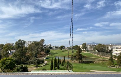 Resale - Apartment - Middle Floor Apartment - Marbella - Guadalmina Alta