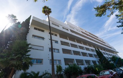 Resale - Apartment - Middle Floor Apartment - Marbella - Guadalmina Alta