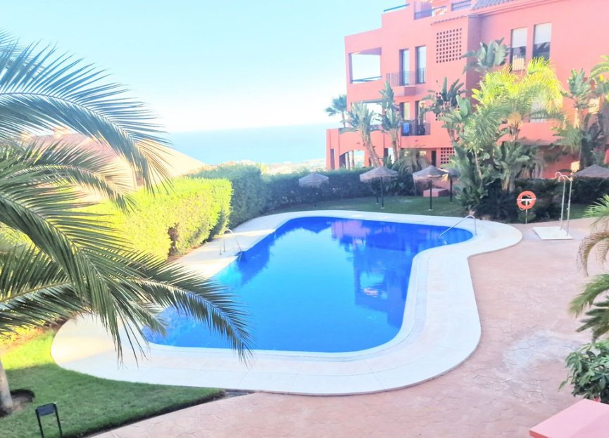 Resale - Apartment - Middle Floor Apartment - Mijas - Calahonda