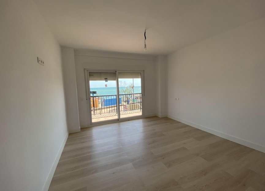 Resale - Apartment - Middle Floor Apartment - Fuengirola - Fuengirola Centro