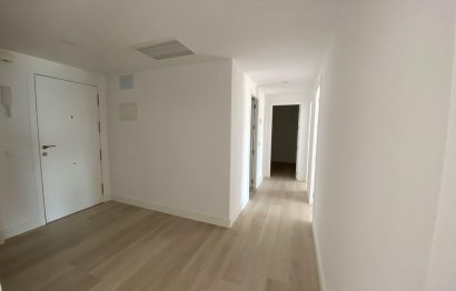 Resale - Apartment - Middle Floor Apartment - Fuengirola - Fuengirola Centro