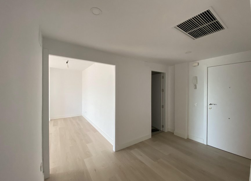 Resale - Apartment - Middle Floor Apartment - Fuengirola - Fuengirola Centro