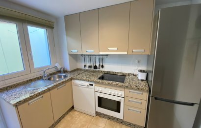 Resale - Apartment - Ground Floor Apartment - Fuengirola - Carvajal