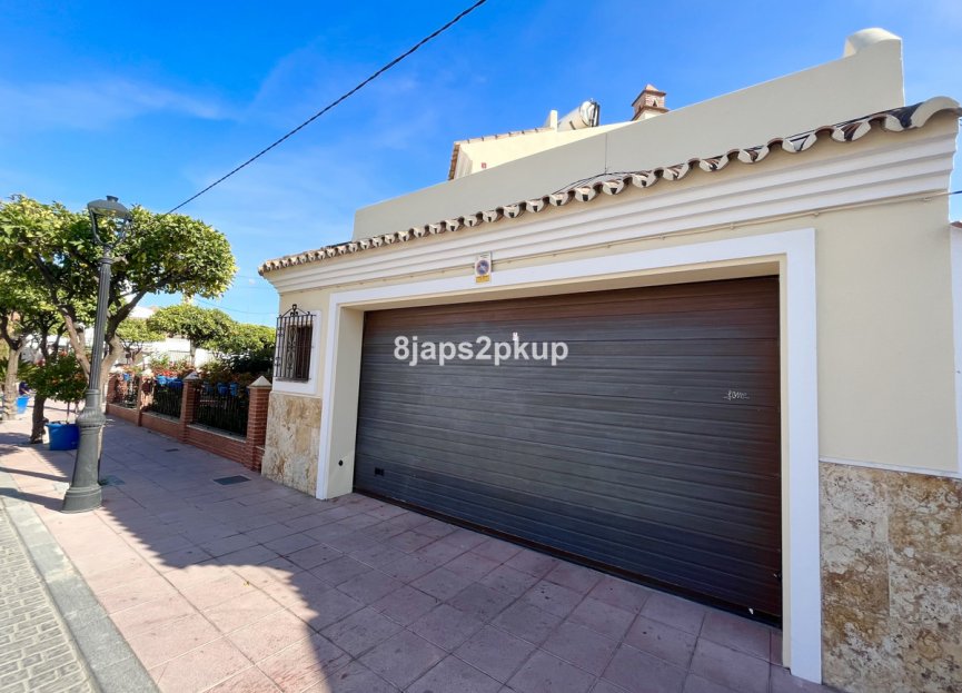 Resale - House - Townhouse - Estepona - Estepona Centro