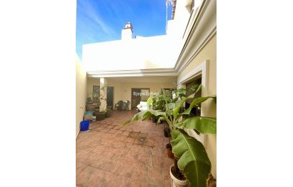 Resale - House - Townhouse - Estepona - Estepona Centro