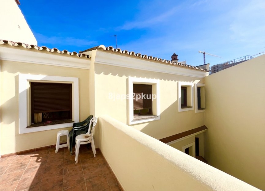 Resale - House - Townhouse - Estepona - Estepona Centro