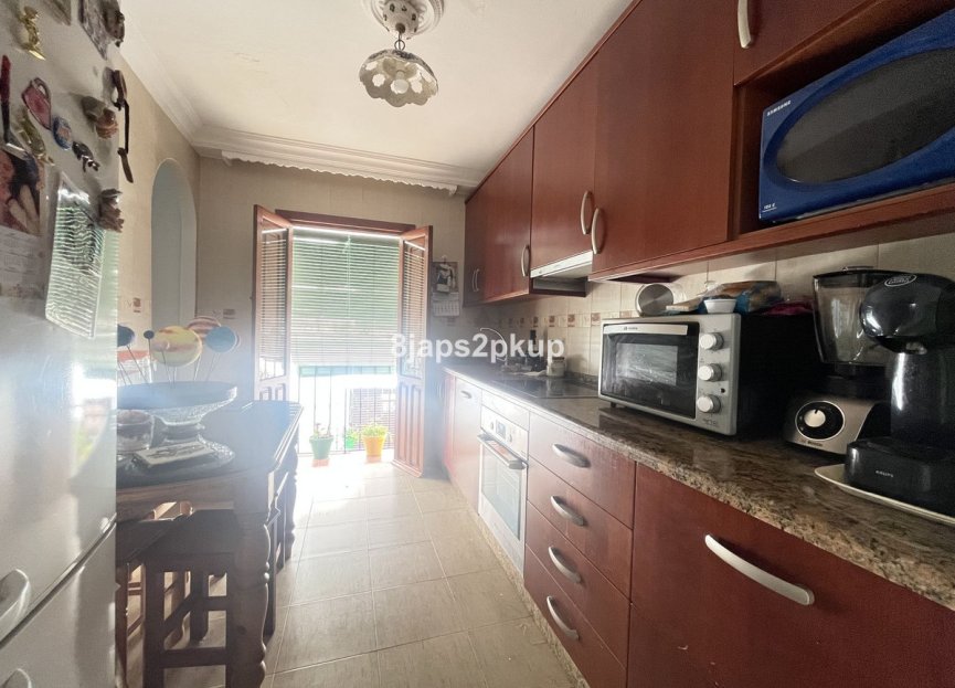 Resale - House - Townhouse - Estepona - Estepona Centro