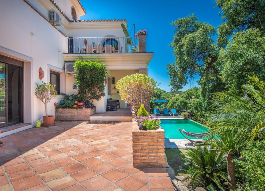 Resale - House - Detached Villa - Estepona - Estepona Centro