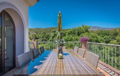 Resale - House - Detached Villa - Estepona - Estepona Centro