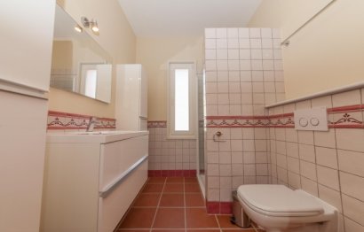 Resale - House - Detached Villa - Benahavís - Benahavís Centro