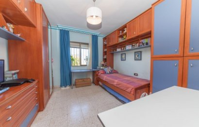 Resale - House - Detached Villa - Estepona - El Padron