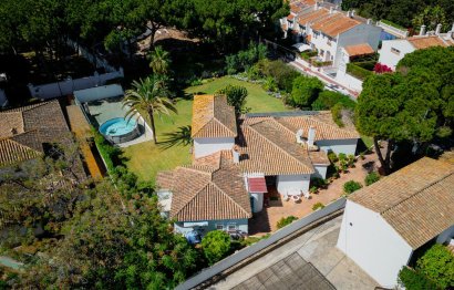 Resale - House - Detached Villa - Marbella - Artola