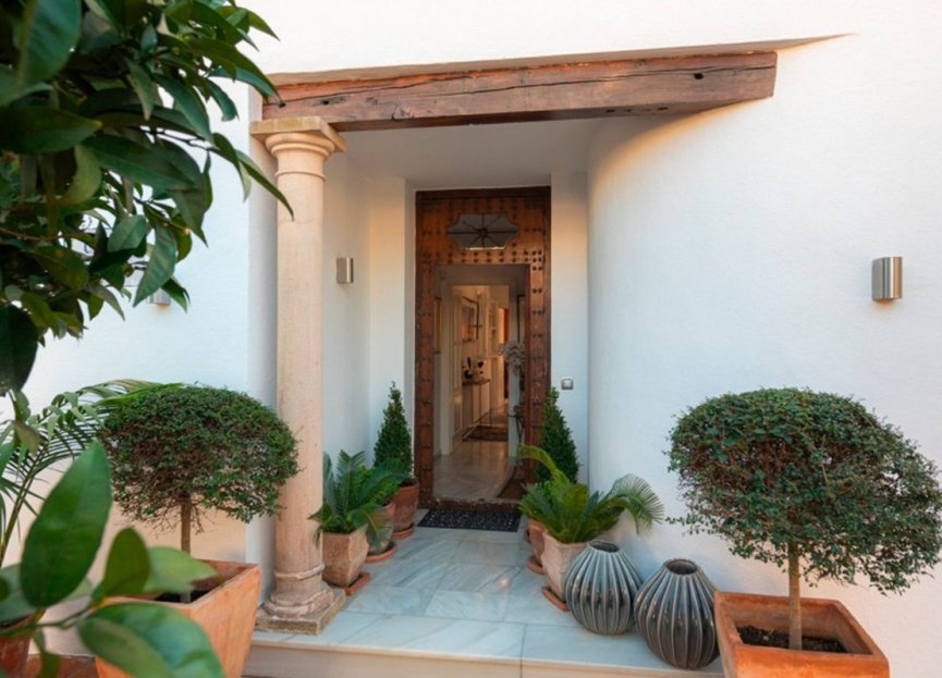 Resale - House - Detached Villa - Marbella - Artola