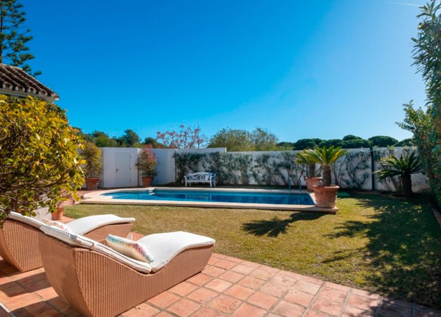 Resale - House - Detached Villa - Marbella - Artola