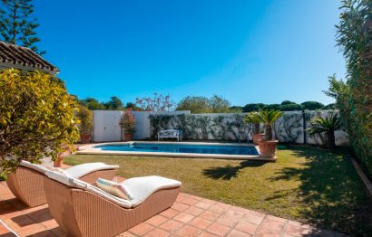 Resale - House - Detached Villa - Marbella - Artola