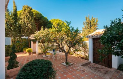 Resale - House - Detached Villa - Marbella - Artola