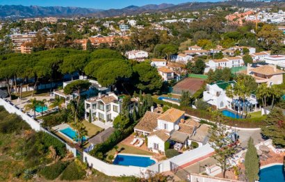 Resale - House - Detached Villa - Marbella - Artola