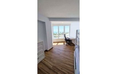 Resale - Apartment - Middle Floor Apartment - Benalmádena - Benalmadena Costa