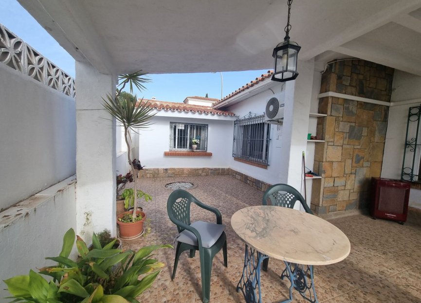 Reventa - House - Detached Villa - Benalmádena - Benalmadena Centro