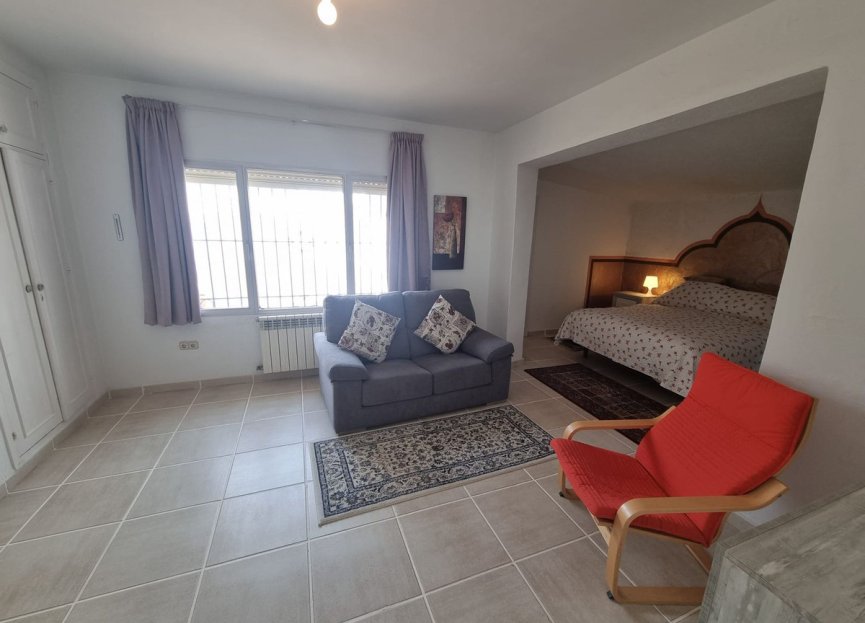 Reventa - House - Detached Villa - Benalmádena - Benalmadena Centro