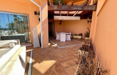 Resale - Apartment - Middle Floor Apartment - Marbella - Puerto Banús