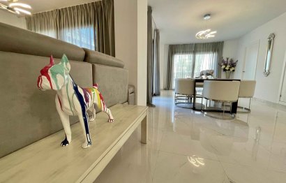 Resale - Apartment - Middle Floor Apartment - Marbella - Puerto Banús