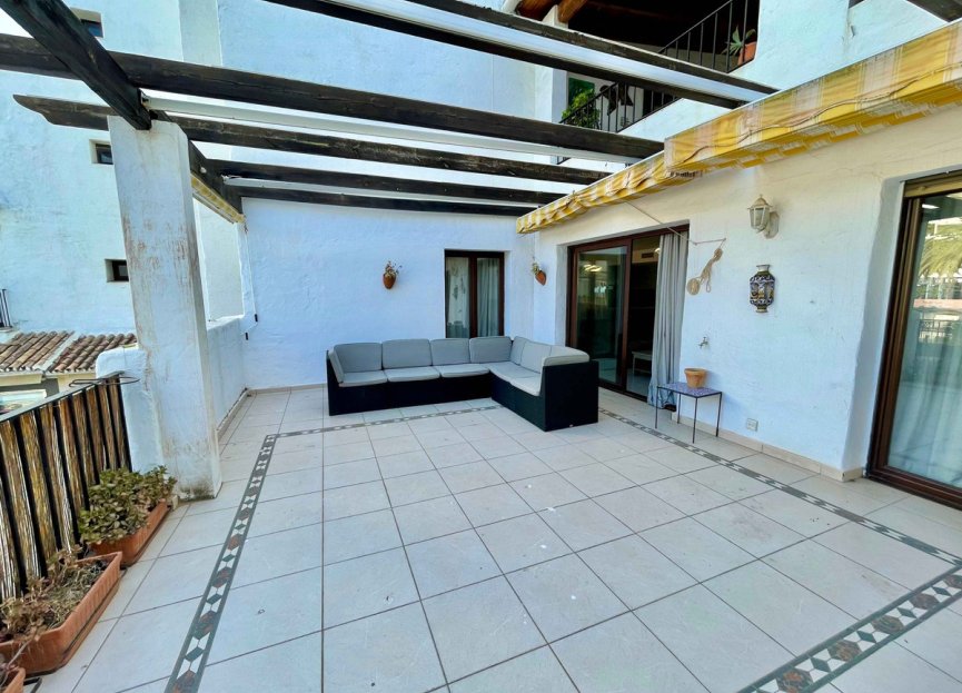 Resale - Apartment - Middle Floor Apartment - Marbella - Puerto Banús