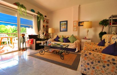 Resale - Apartment - Middle Floor Apartment - Marbella - Puerto Banús