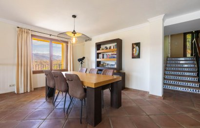 Resale - House - Detached Villa - Benahavís - Benahavís Centro