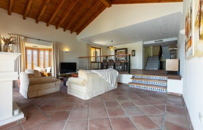 Resale - House - Detached Villa - Benahavís - Benahavís Centro