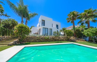 Reventa - House - Detached Villa - Marbella - Nueva Andalucia