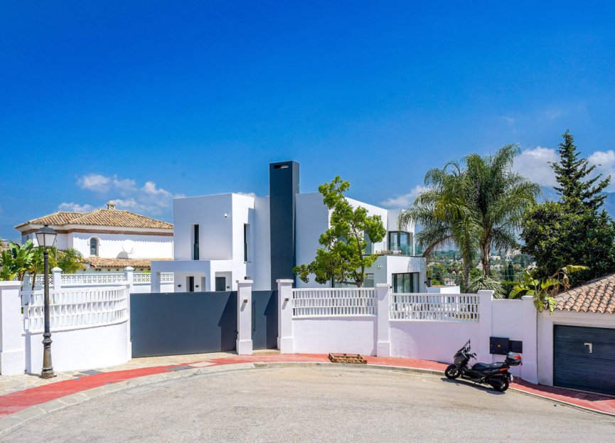 Reventa - House - Detached Villa - Marbella - Nueva Andalucia