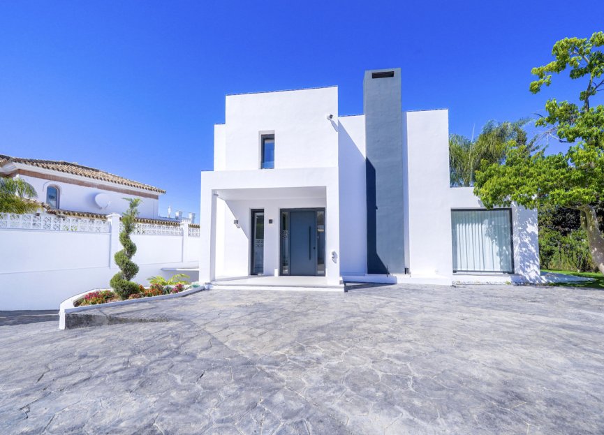 Reventa - House - Detached Villa - Marbella - Nueva Andalucia