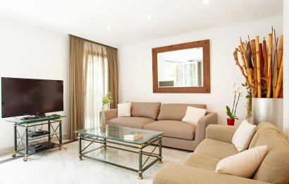 Resale - Apartment - Ground Floor Apartment - Marbella - Elviria