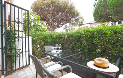 Resale - Apartment - Ground Floor Apartment - Marbella - Elviria