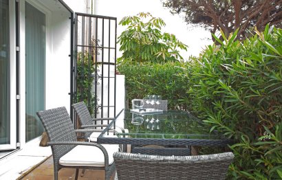 Resale - Apartment - Ground Floor Apartment - Marbella - Elviria