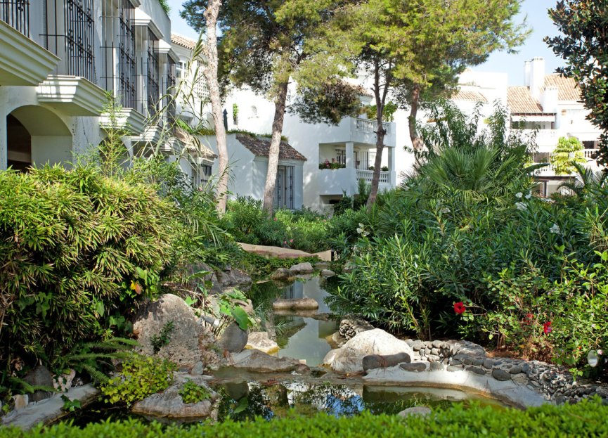 Resale - Apartment - Ground Floor Apartment - Marbella - Elviria