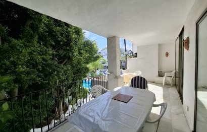 Resale - Apartment - Middle Floor Apartment - Marbella - Puerto Banús