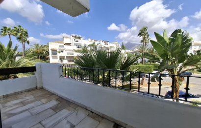 Resale - Apartment - Middle Floor Apartment - Marbella - Puerto Banús