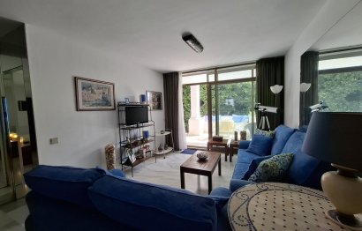 Resale - Apartment - Middle Floor Apartment - Marbella - Puerto Banús