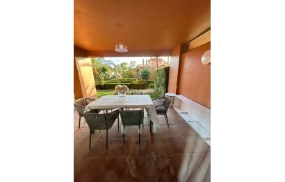 Resale - Apartment - Ground Floor Apartment - Estepona - Atalaya