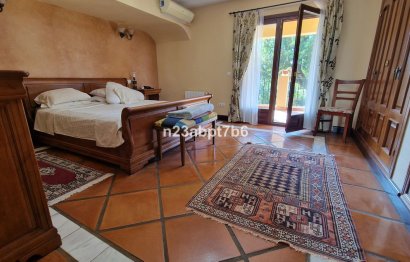 Resale - House - Detached Villa - Marbella - Cortijo Blanco