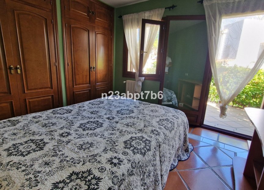 Resale - House - Detached Villa - Marbella - Cortijo Blanco