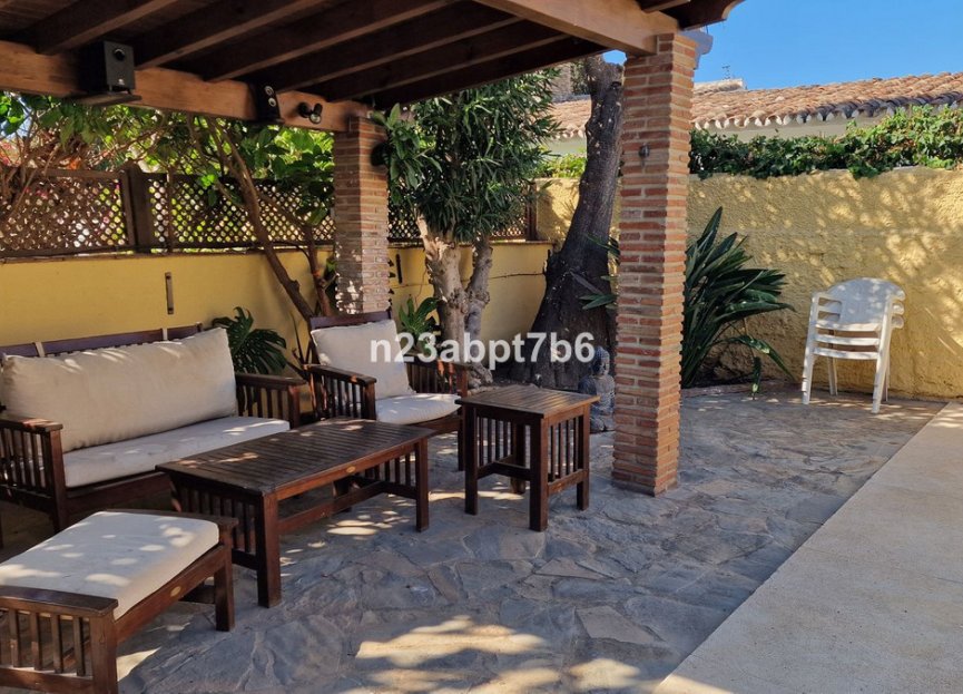 Resale - House - Detached Villa - Marbella - Cortijo Blanco