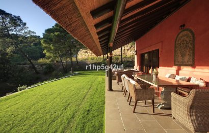 Resale - House - Detached Villa - Benahavís - Benahavís Centro