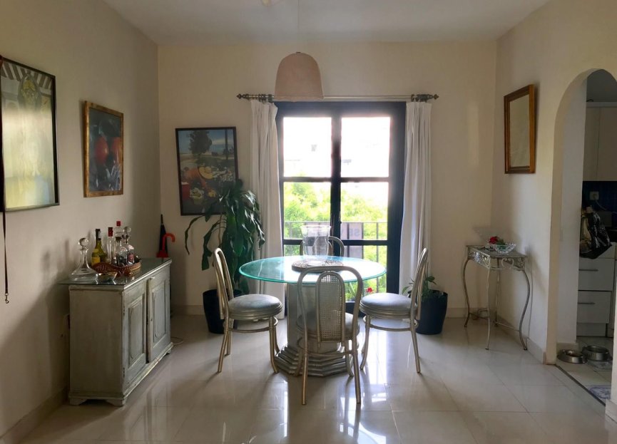 Resale - Apartment - Middle Floor Apartment - Marbella - Puerto Banús