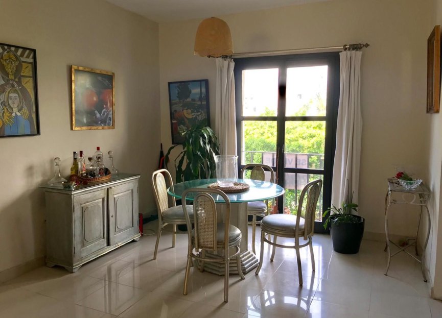 Resale - Apartment - Middle Floor Apartment - Marbella - Puerto Banús