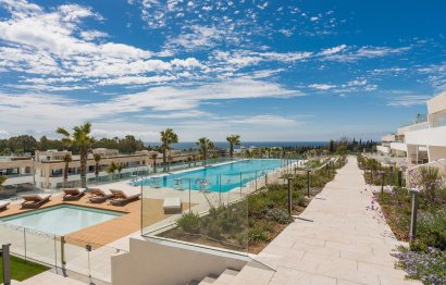 Resale - Apartment - Ground Floor Apartment - Marbella - The Golden Mile