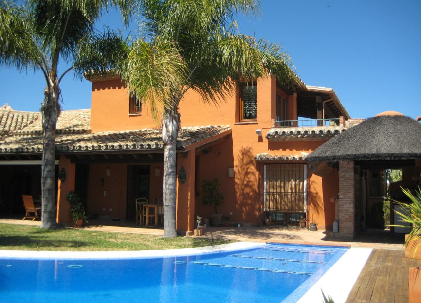 Resale - House - Detached Villa - Benahavís - Benahavís Centro